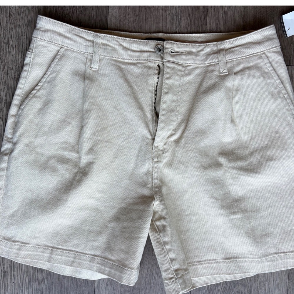 BCBGeneration Relaxed Trouser Shorts Cream Off-White Denim High Waist Size 13/31